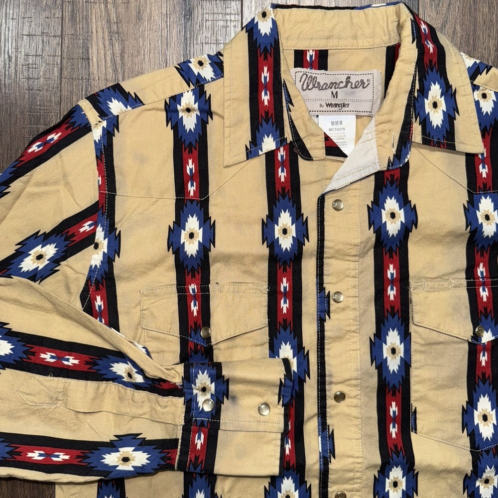 Wrangler Tan Pearl Snap Long Sleeve Western Aztec Shirt Size Med VTG